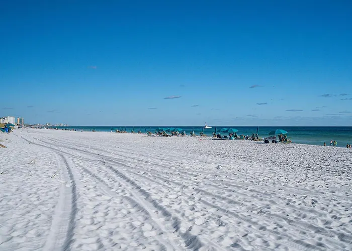 South Bay By The Gulf- Private Beach Access, Community Pool, Foosball