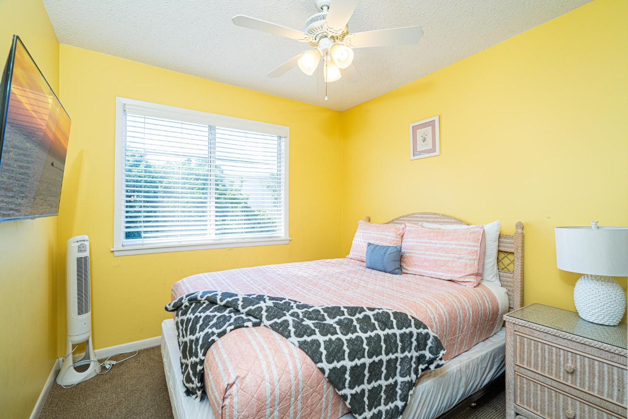 Holiday home South Bay By The Gulf- Private Access, Community Pool, Foosball *