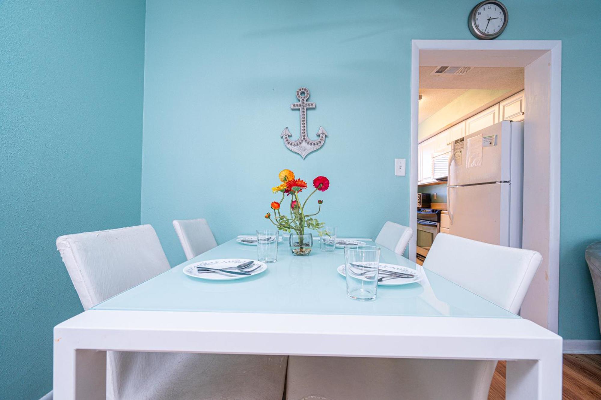 Holiday home South Bay By The Gulf- Private Access, Community Pool, Foosball Destin