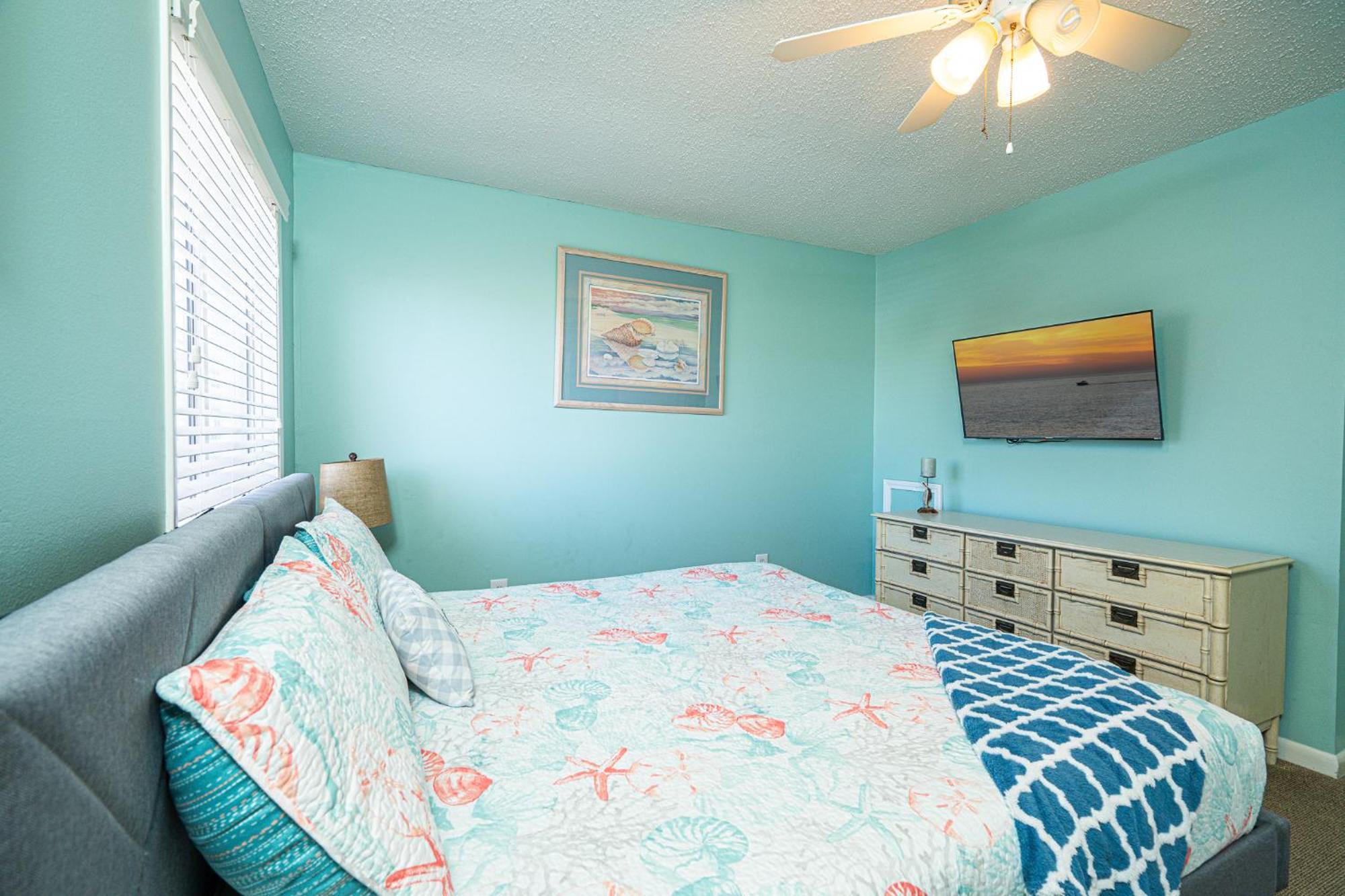 South Bay By The Gulf- Private Access, Community Pool, Foosball Holiday home Destin