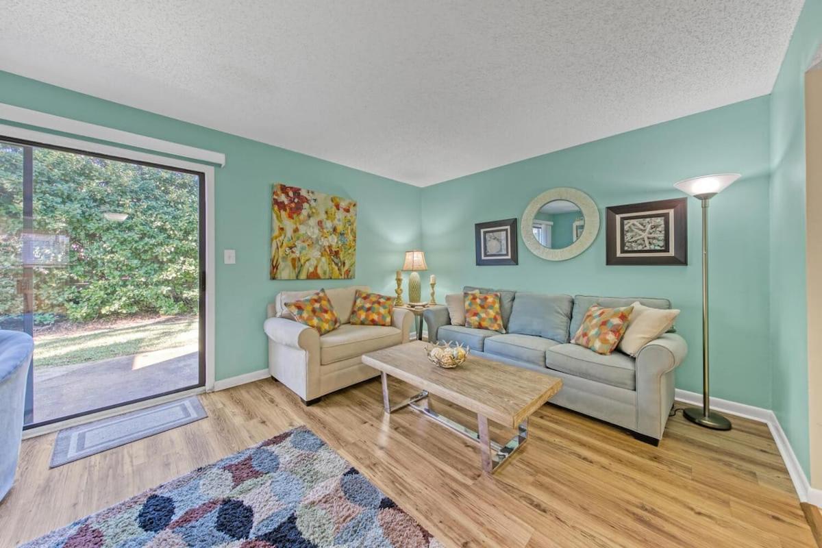 Holiday home South Bay By The Gulf- Private Access, Community Pool, Foosball *
