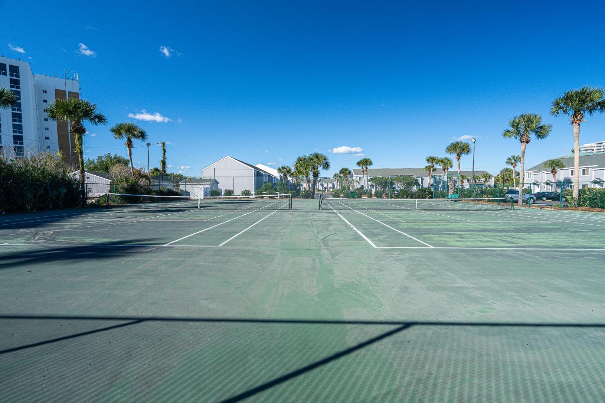 South Bay By The Gulf- Private Access, Community Pool, Foosball